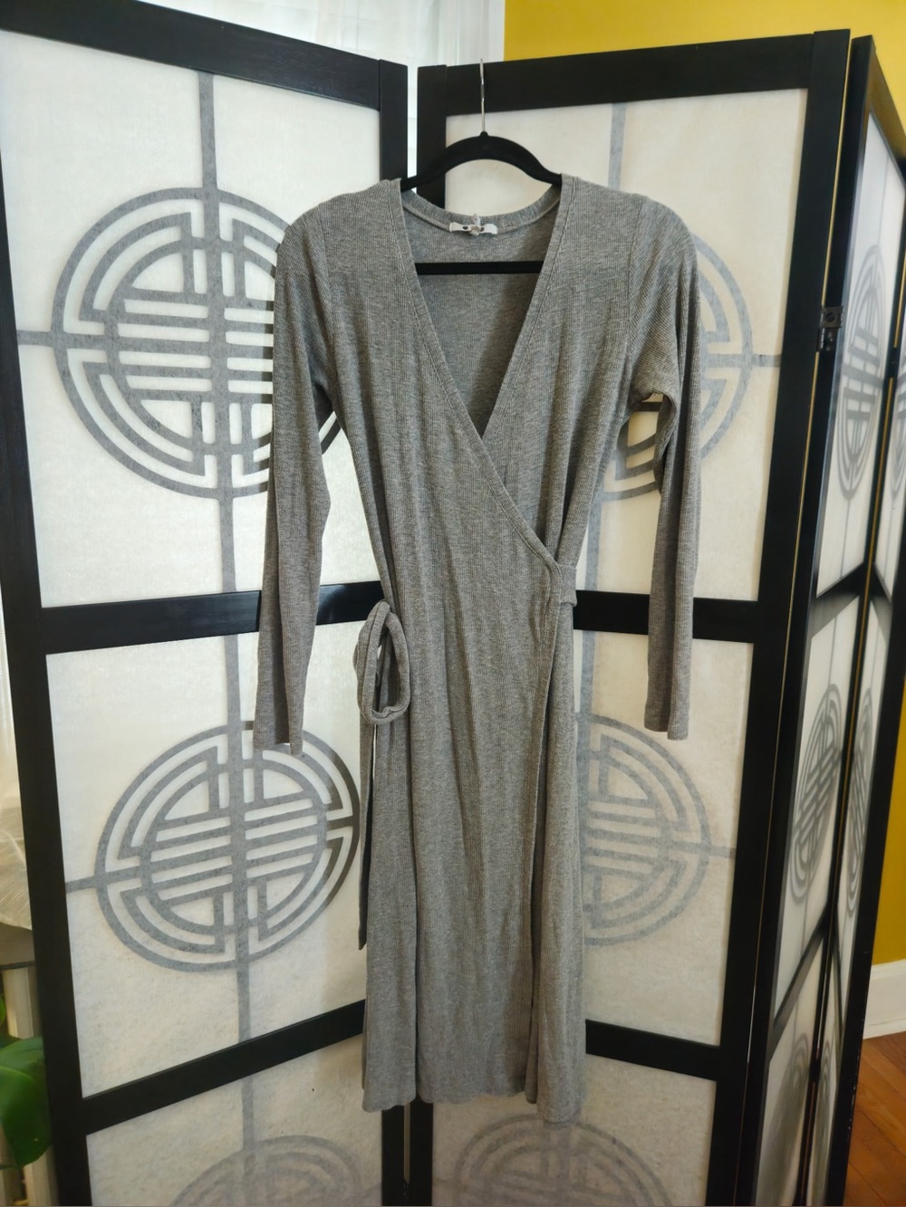 Three Dots Midi Wrap Dress. Size Medium.